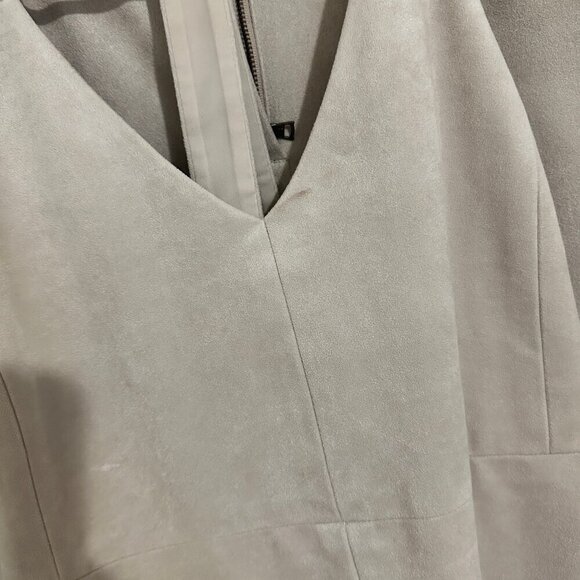 BCBG (SET) MAX AZRIA Faux Suede Pants and Halter Set - Picture 5 of 15